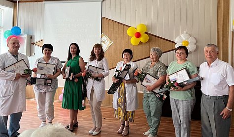 Благодарности председателя Заксобрания вручены работникам госпиталя ветеранов войн
